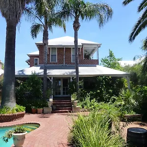 **** Couette-café Lakeside Australie