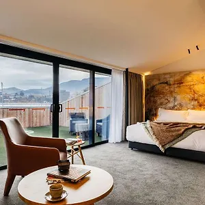 Hotel Macq 01