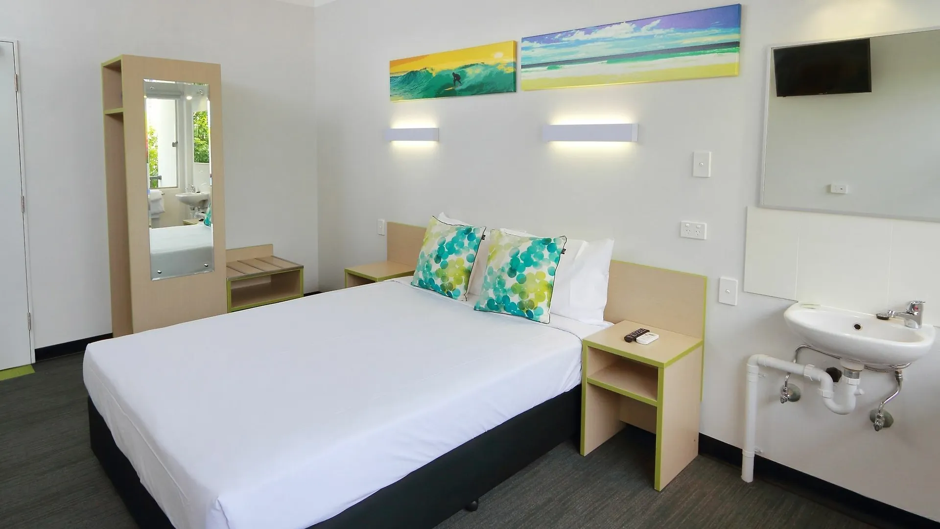 Palm Beach Hotel Gold Coast