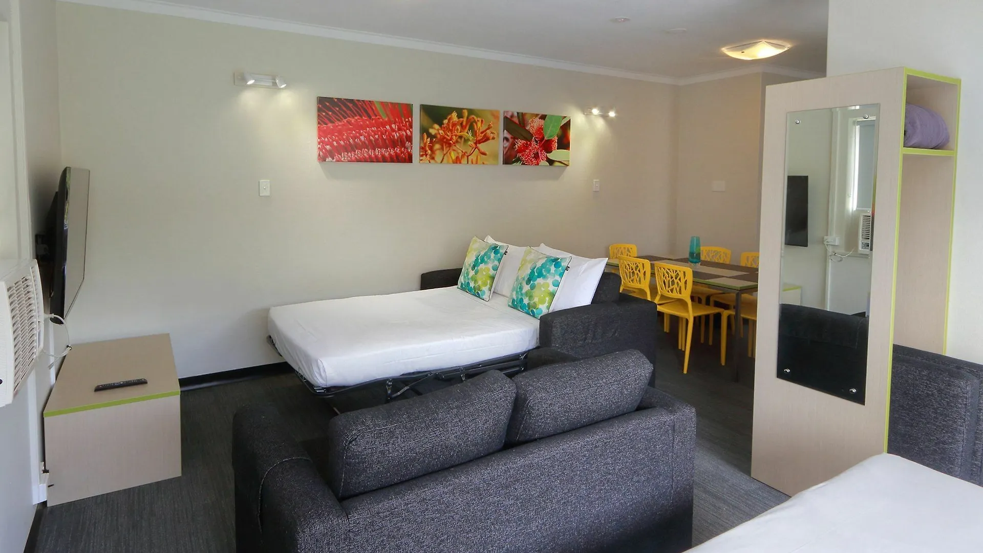 Palm Beach Hotel Gold Coast